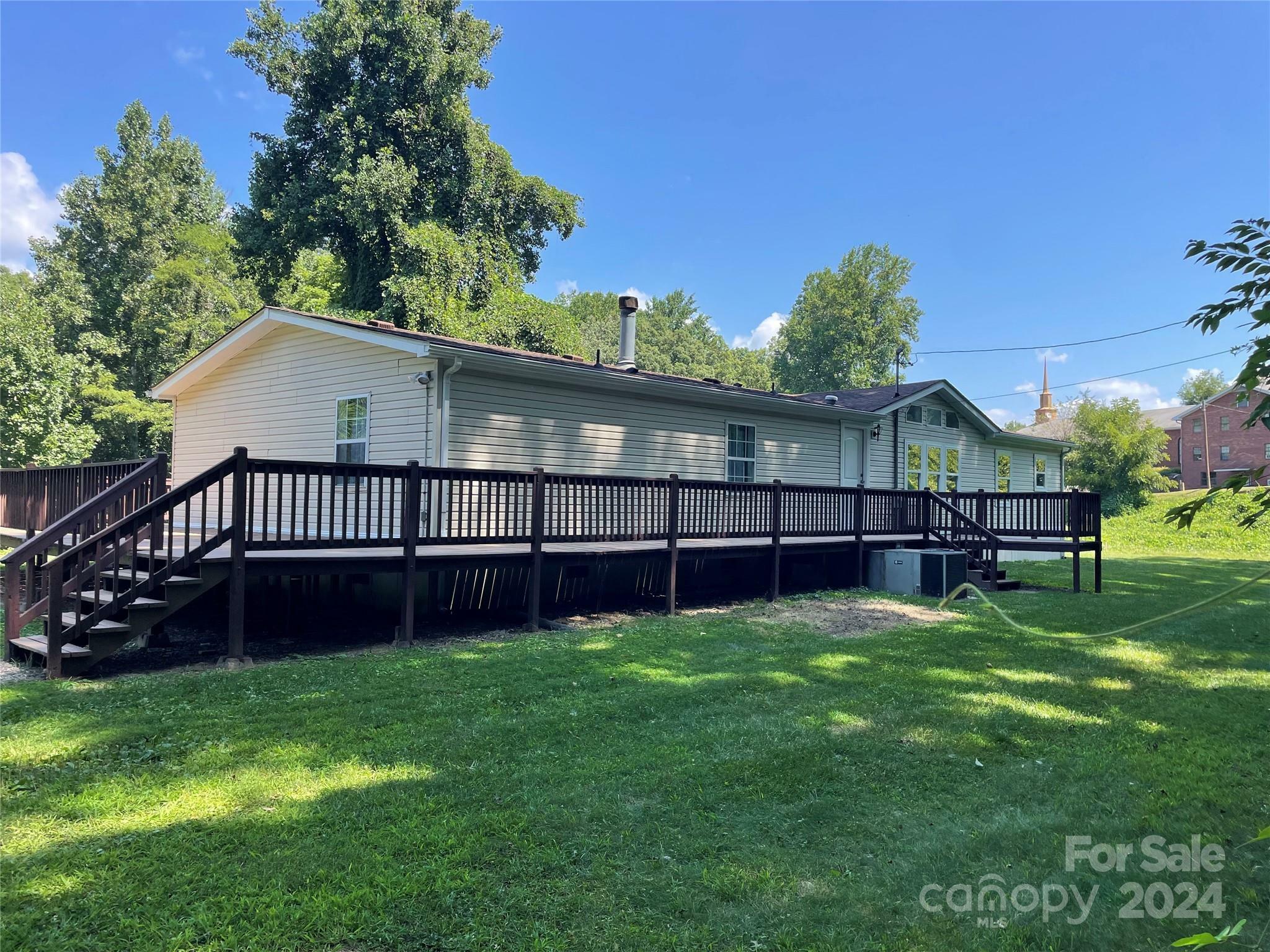 Property Photo: 1217 Franklin Grove Church Road NC 28713