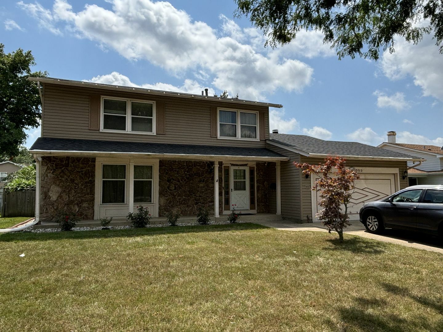 Property Photo:  1503 White Trail  IL 60007 