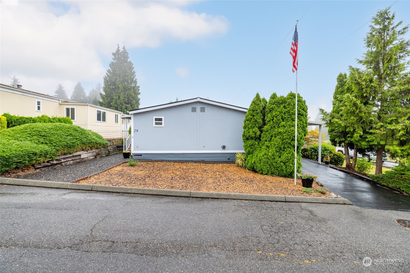 Property Photo:  1316 91st Avenue SE 29  WA 98205 