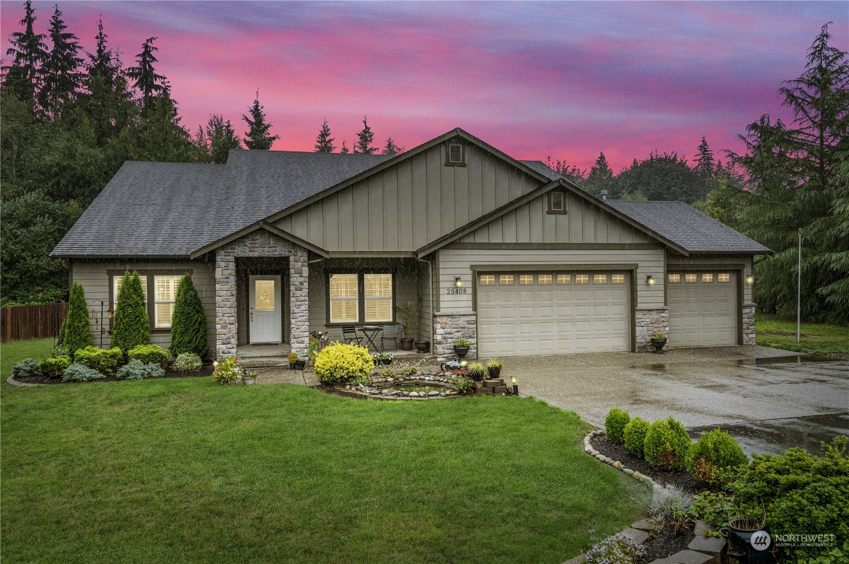 Property Photo:  25408 20th Drive NE  WA 98223 