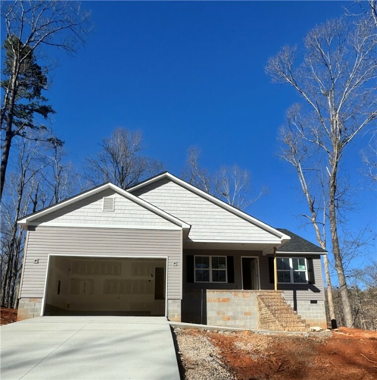 Property Photo:  902 Chickasaw Drive  SC 29693 