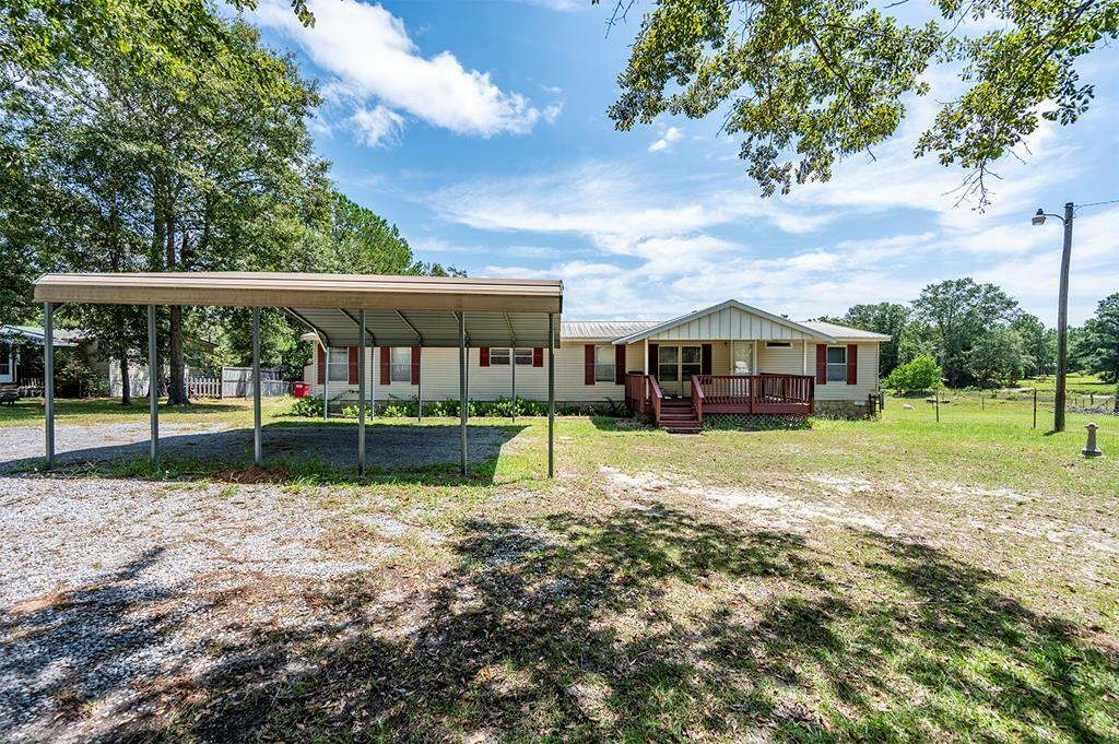 Property Photo:  212 Dykes Dr  GA 31791 