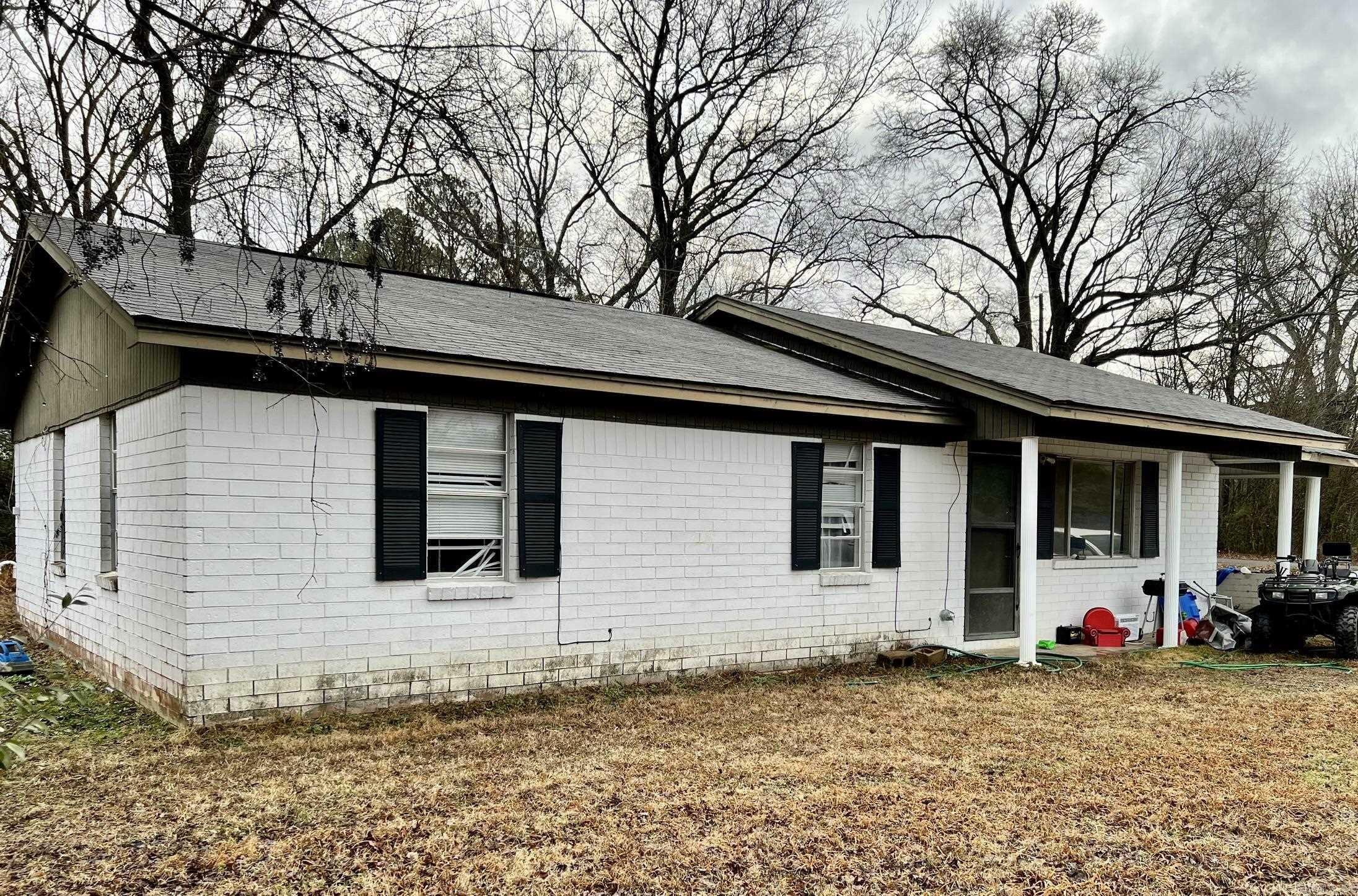 Property Photo:  558 W Klein Street  AR 72855 