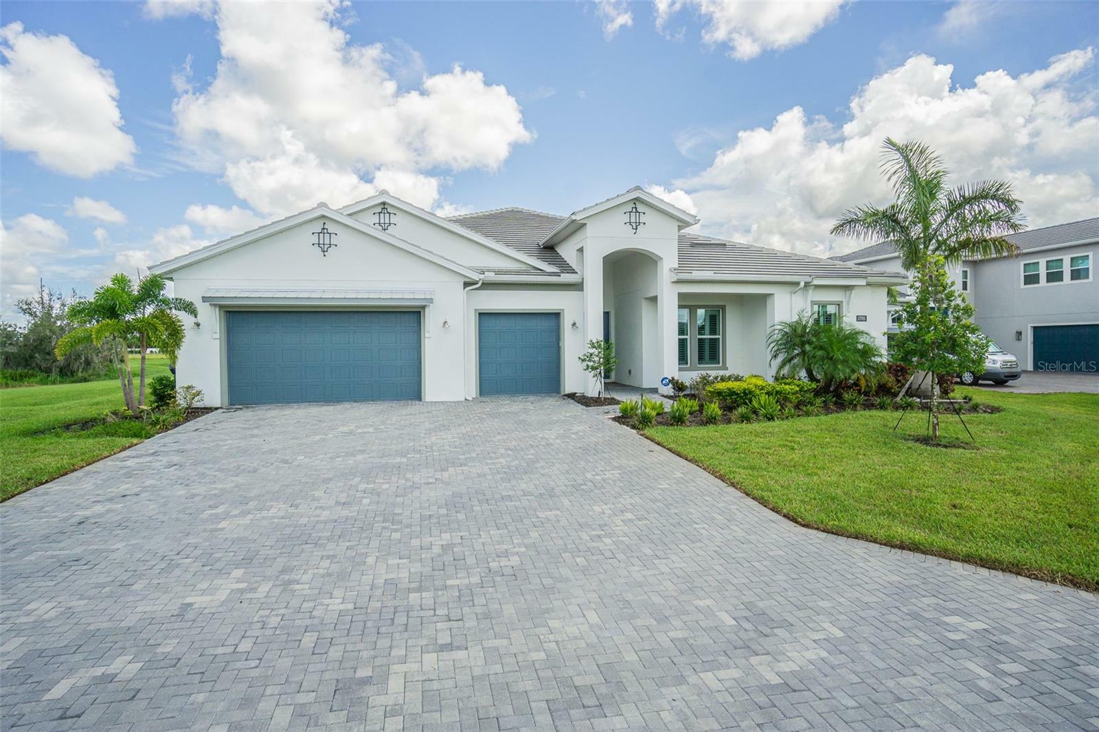 Property Photo:  17705 Lucaya Drive  FL 34202 