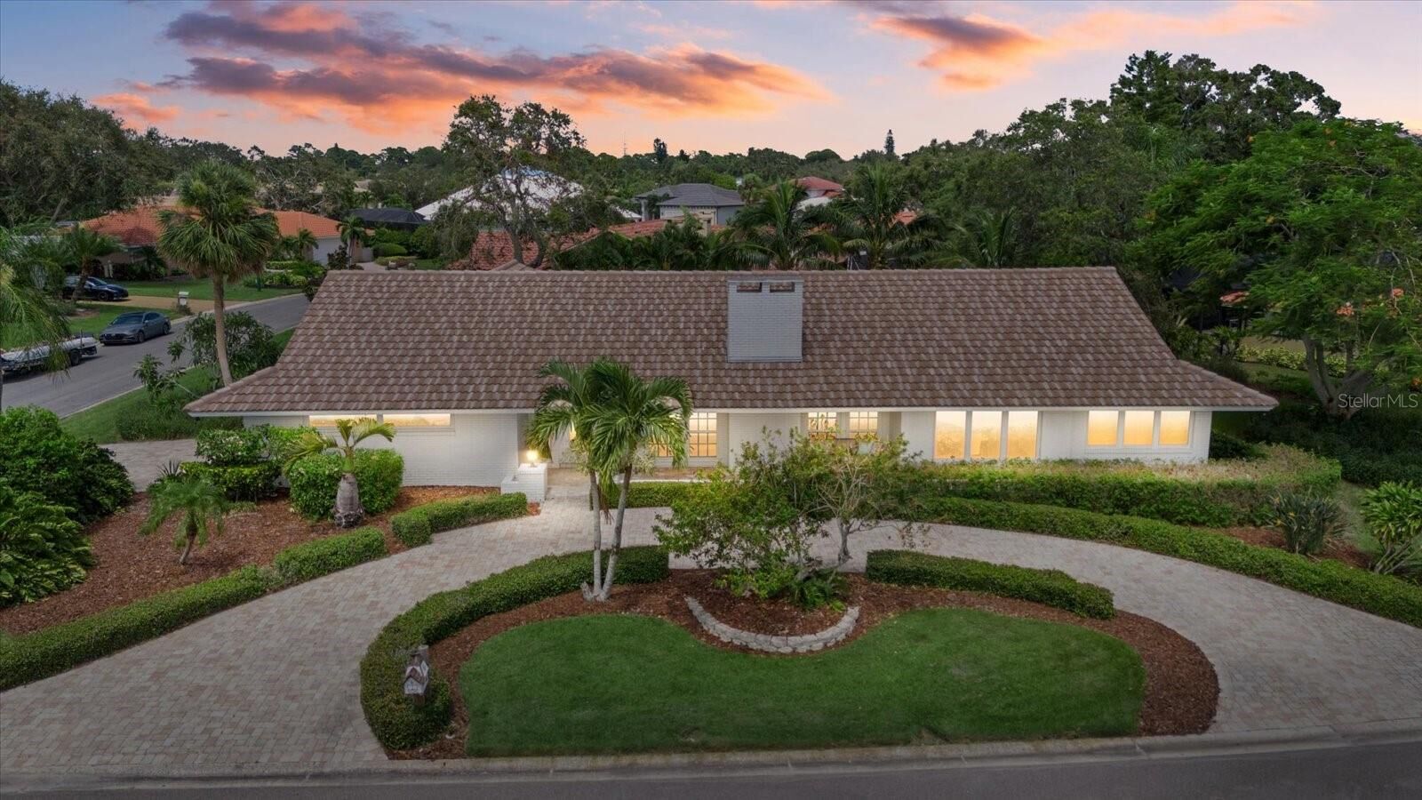 Property Photo: 322 Yacht Harbor Drive FL 34229