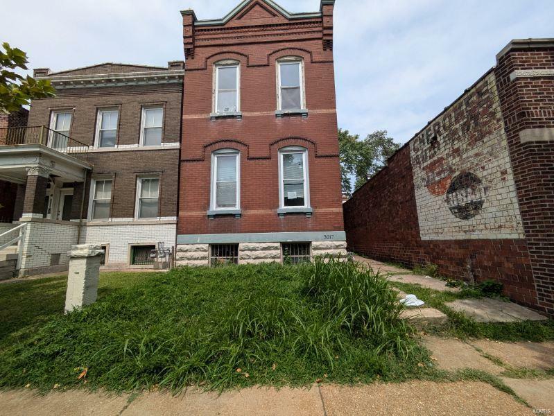 Property Photo:  3217 Cherokee Street  MO 63118 