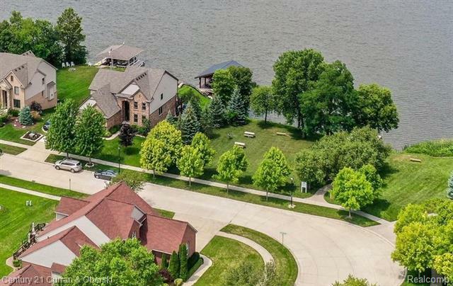 Property Photo:  13080 Ventura Drive  MI 48111 