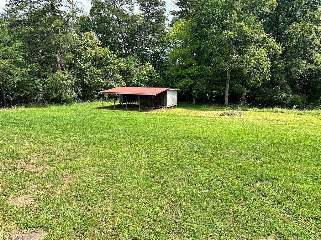 Property Photo:  3948 Nc Highway 772  NC 27052 