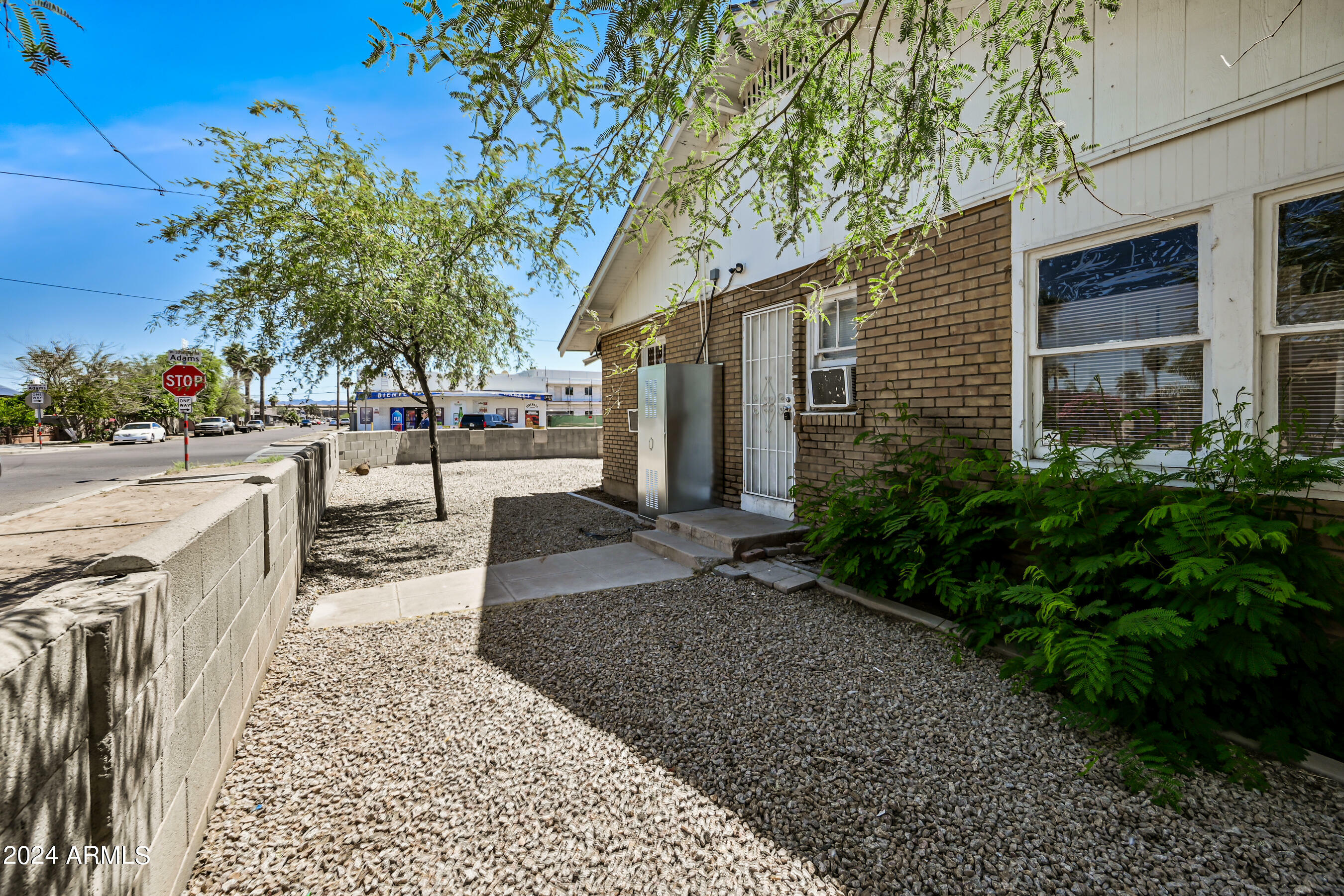 Property Photo:  2102 W Adams Street  AZ 85009 