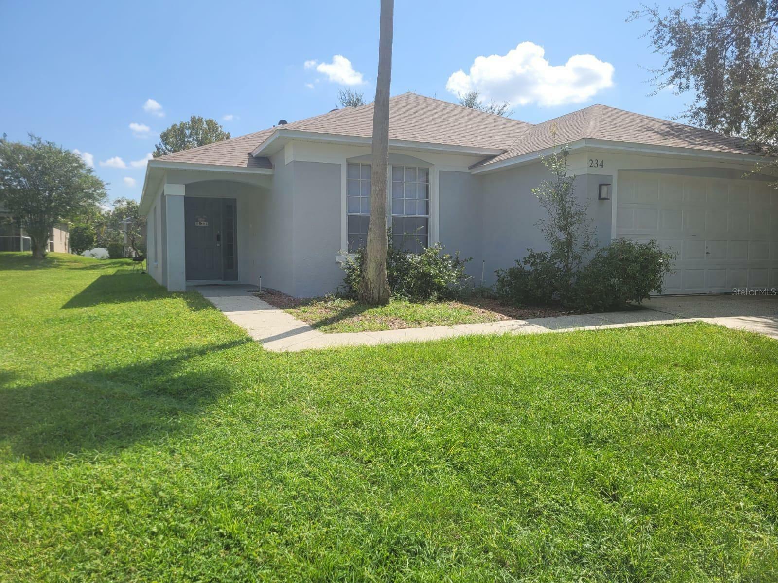 Property Photo:  234 Santana Place  FL 33897 