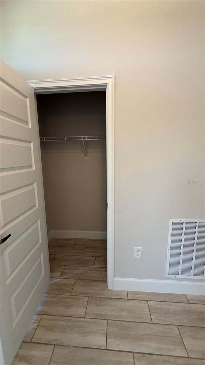 Property Photo:  2624 Averland Loop  FL 34287 