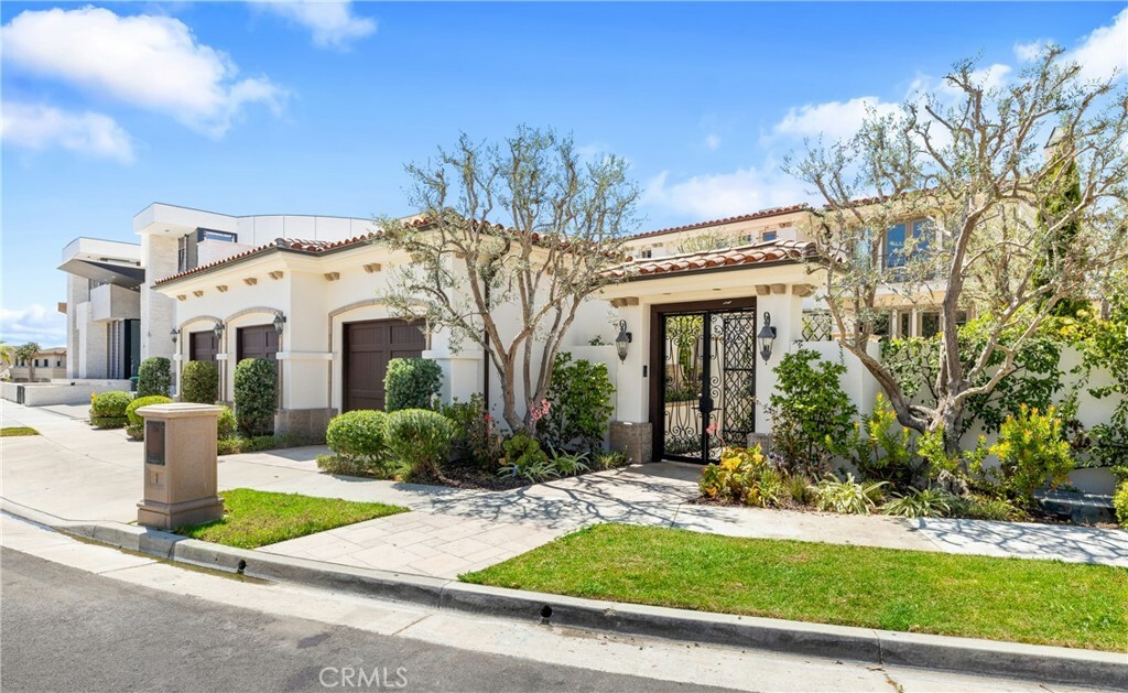 Property Photo: 7 Rocky Point Road CA 92625