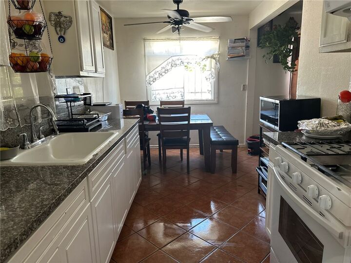Property Photo:  1638 W 54th Street  CA 90062 