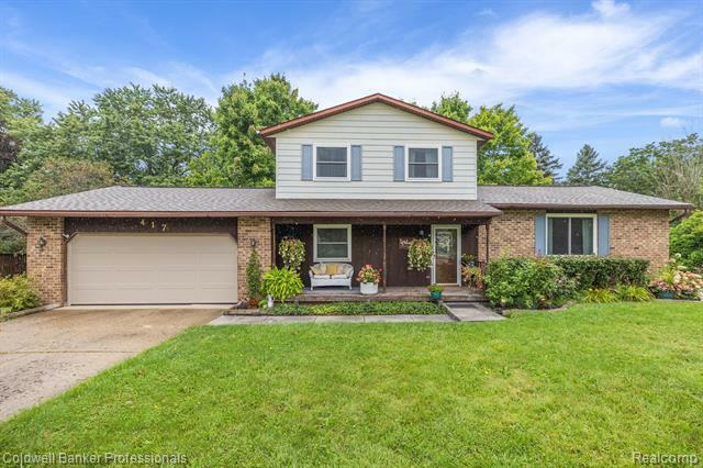 Property Photo:  417 Mansfield Drive  MI 48446 