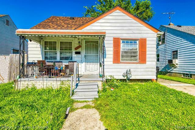 Property Photo:  8867 Rutland Street  MI 48228 