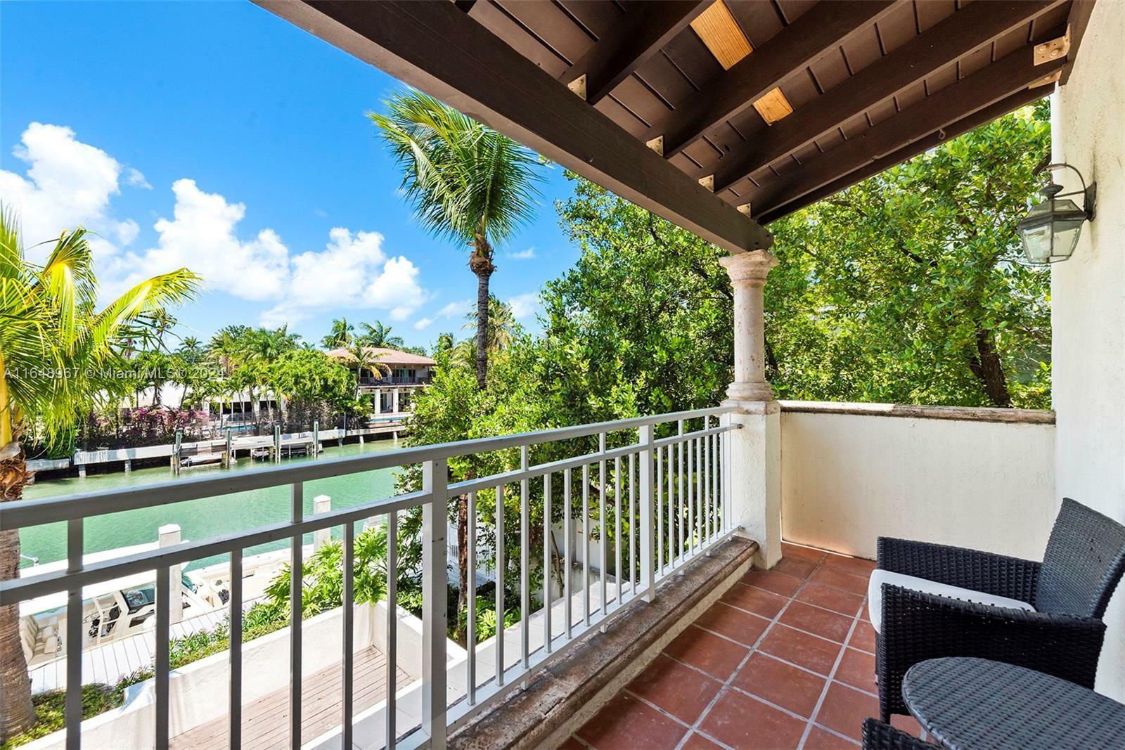 Property Photo:  1413 Sunset Harbour Dr 120  FL 33139 