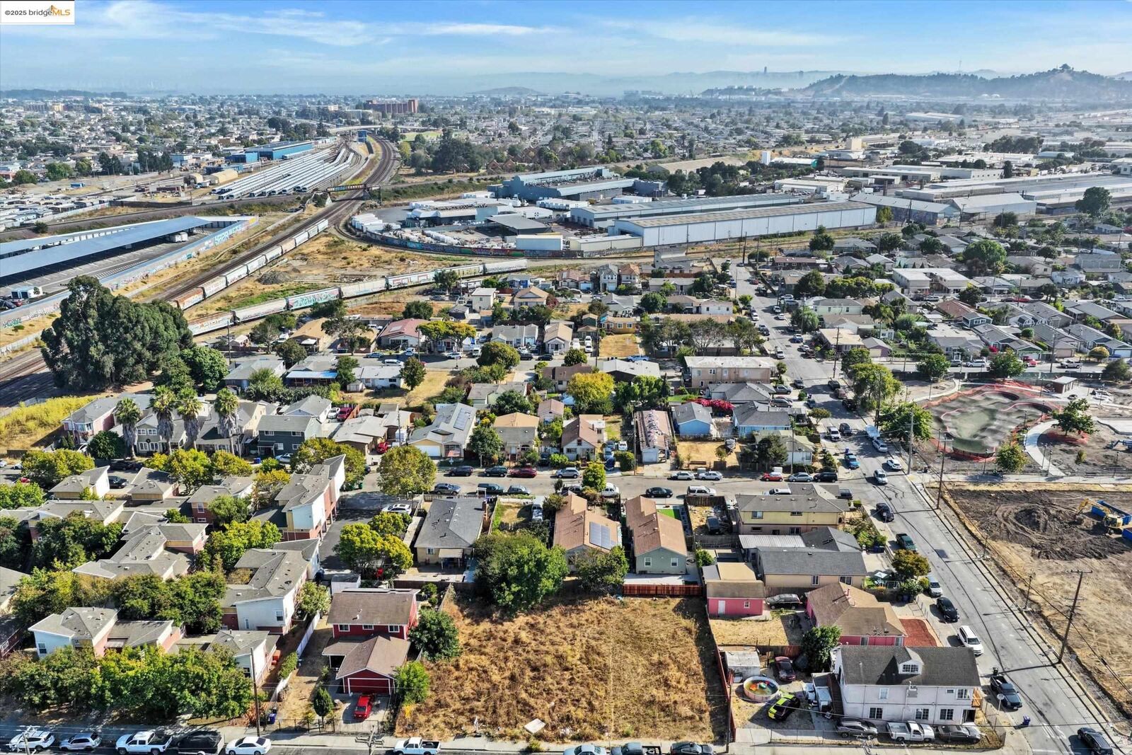 Property Photo: 724 Chesley Ave CA 94801