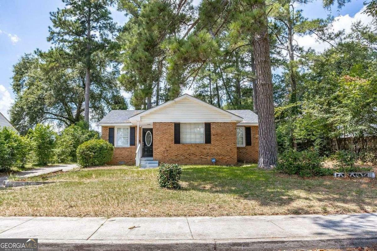 Property Photo:  1605 Bryn Mawr Avenue  GA 30904 