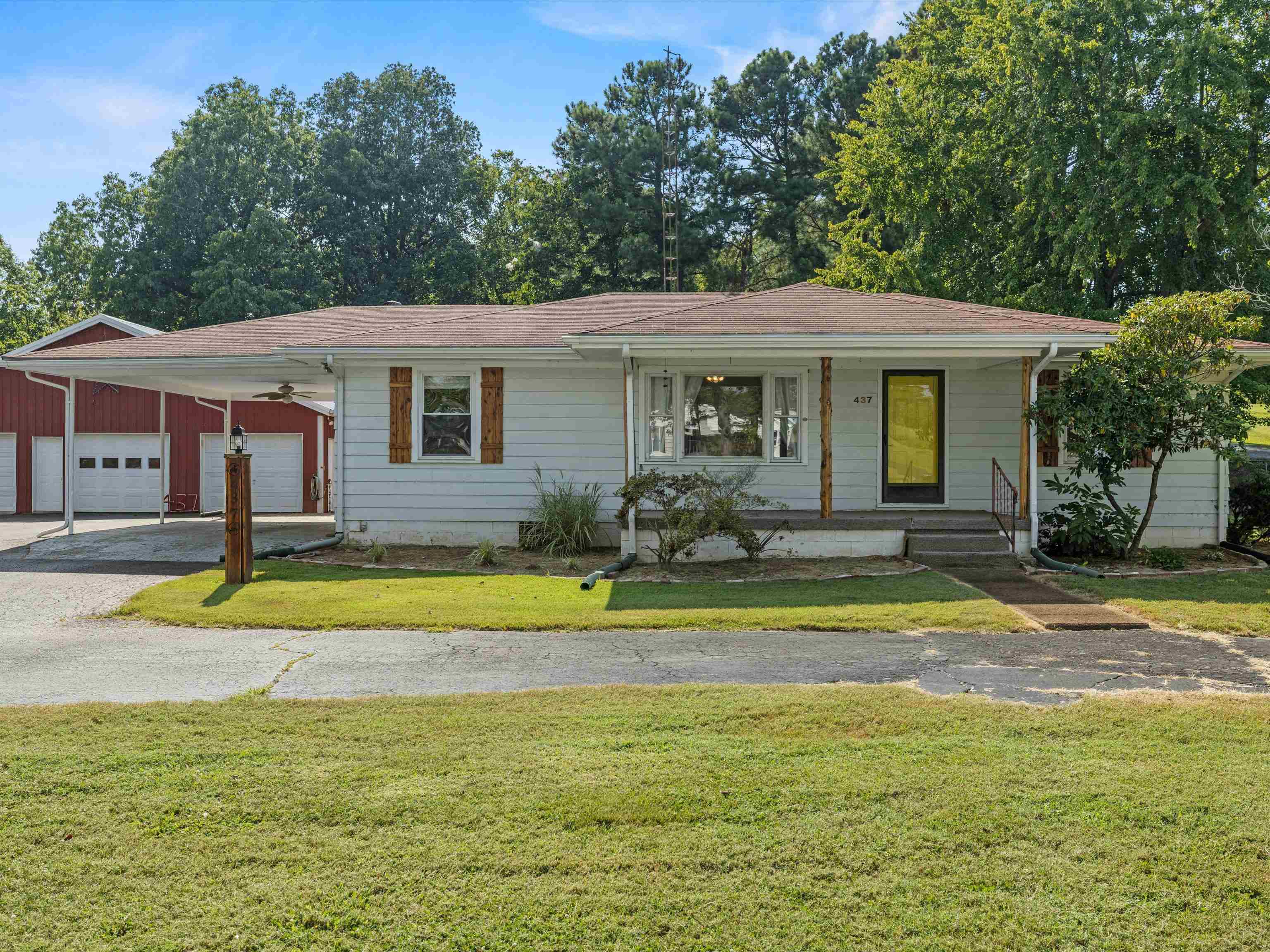 Property Photo: 437 State Route 136 W KY 42327