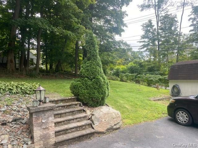 Property Photo:  260 Penaluna Road  NY 10950 