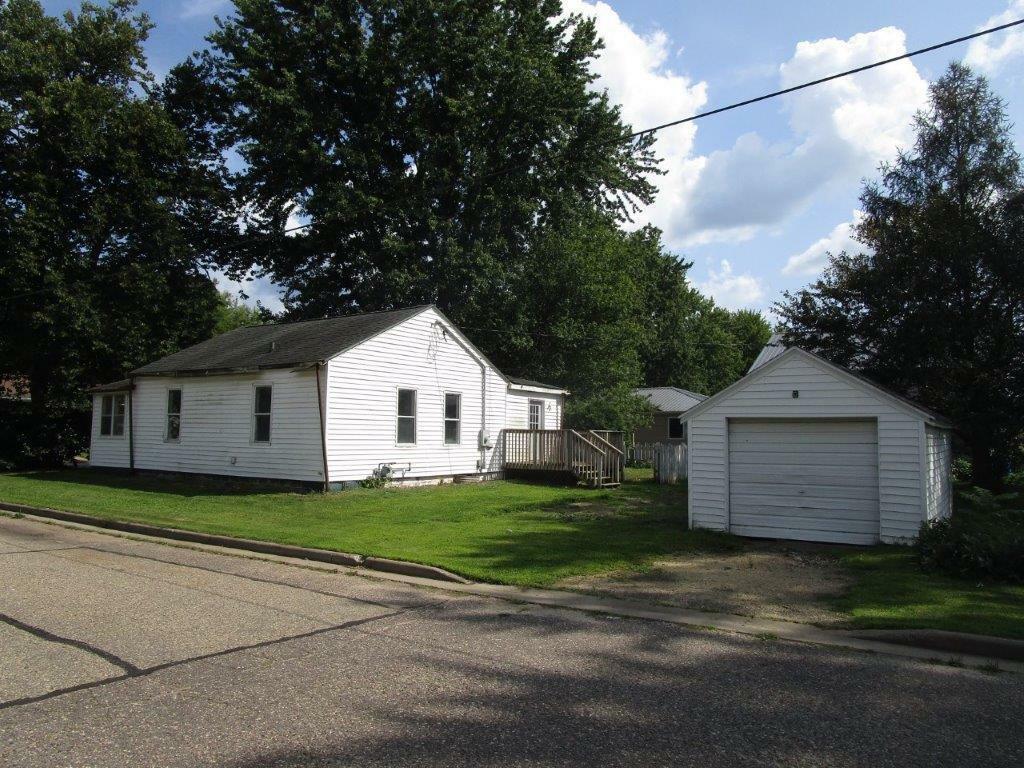 Property Photo:  211 Park Drive  WI 54730 