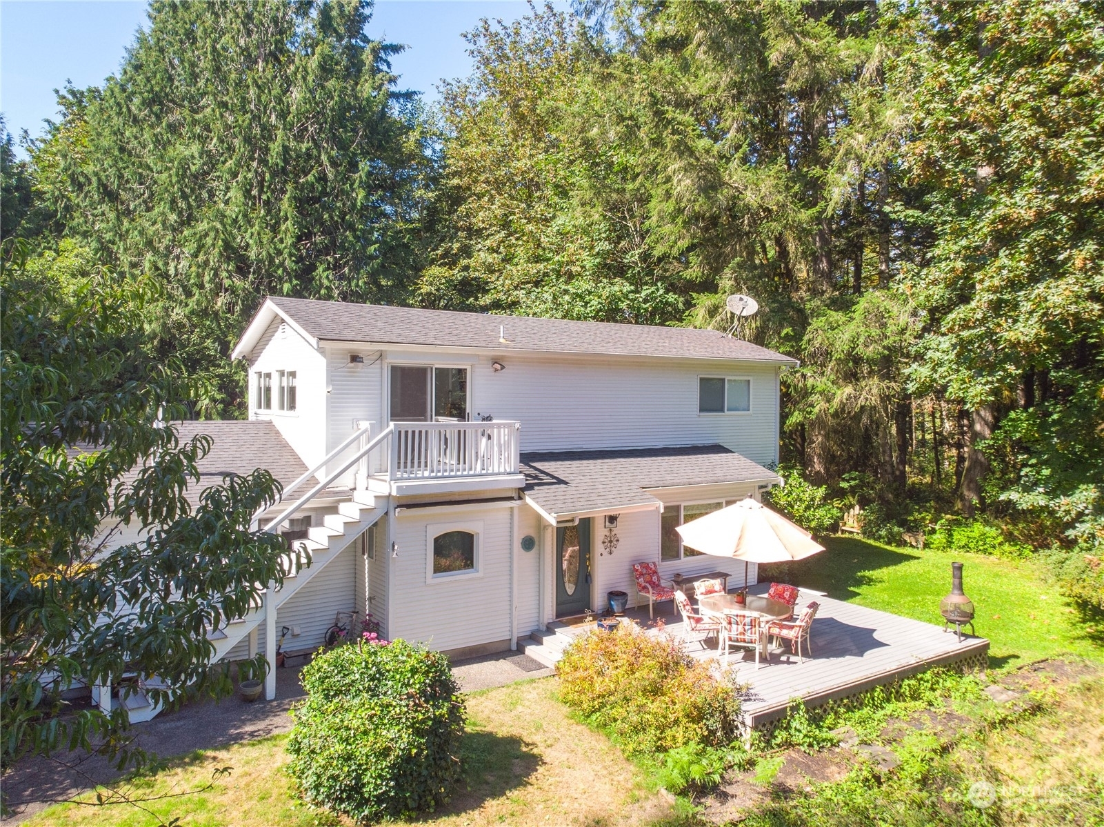 Property Photo:  6138 Puget Beach Road NE  WA 98516 