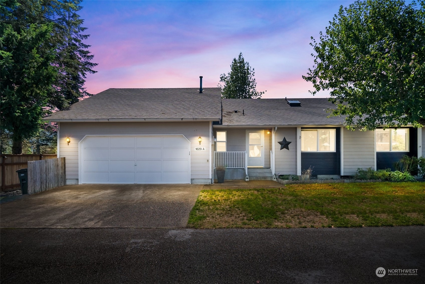 Property Photo:  1629 Collins A  WA 98321 