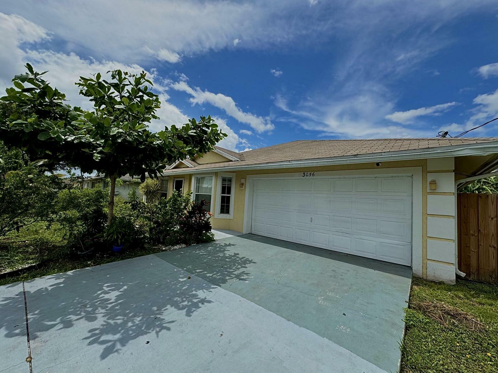 Property Photo:  3056 SW Ann Arbor Road  FL 34953 