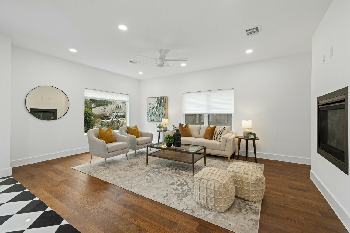 Property Photo: 811 Dogwood Trail TX 78613
