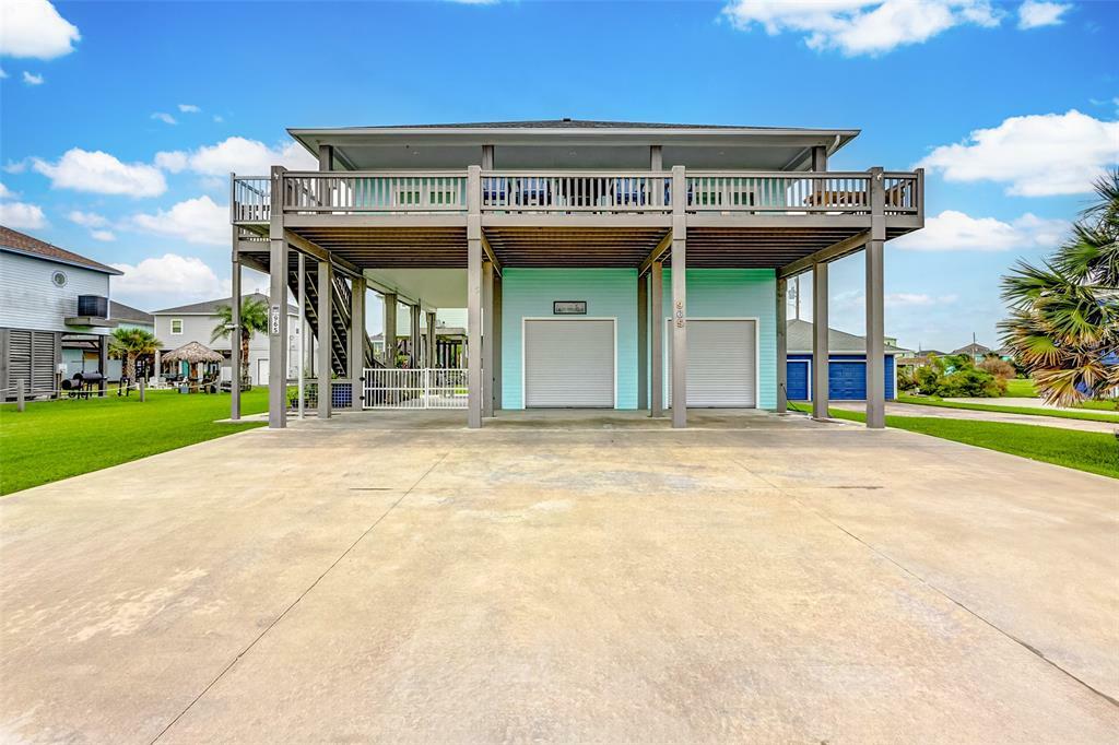 Property Photo:  965 Kenlyn Drive  TX 77650 