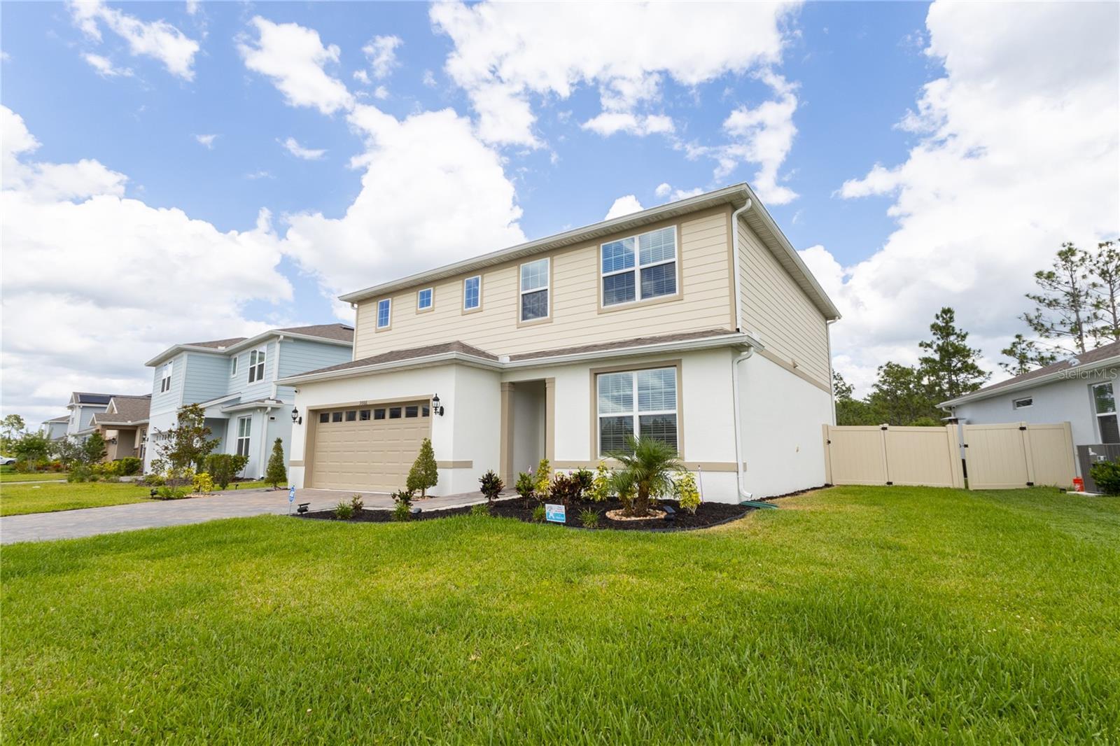 Property Photo: 9866 Brown Burrow Street FL 32829