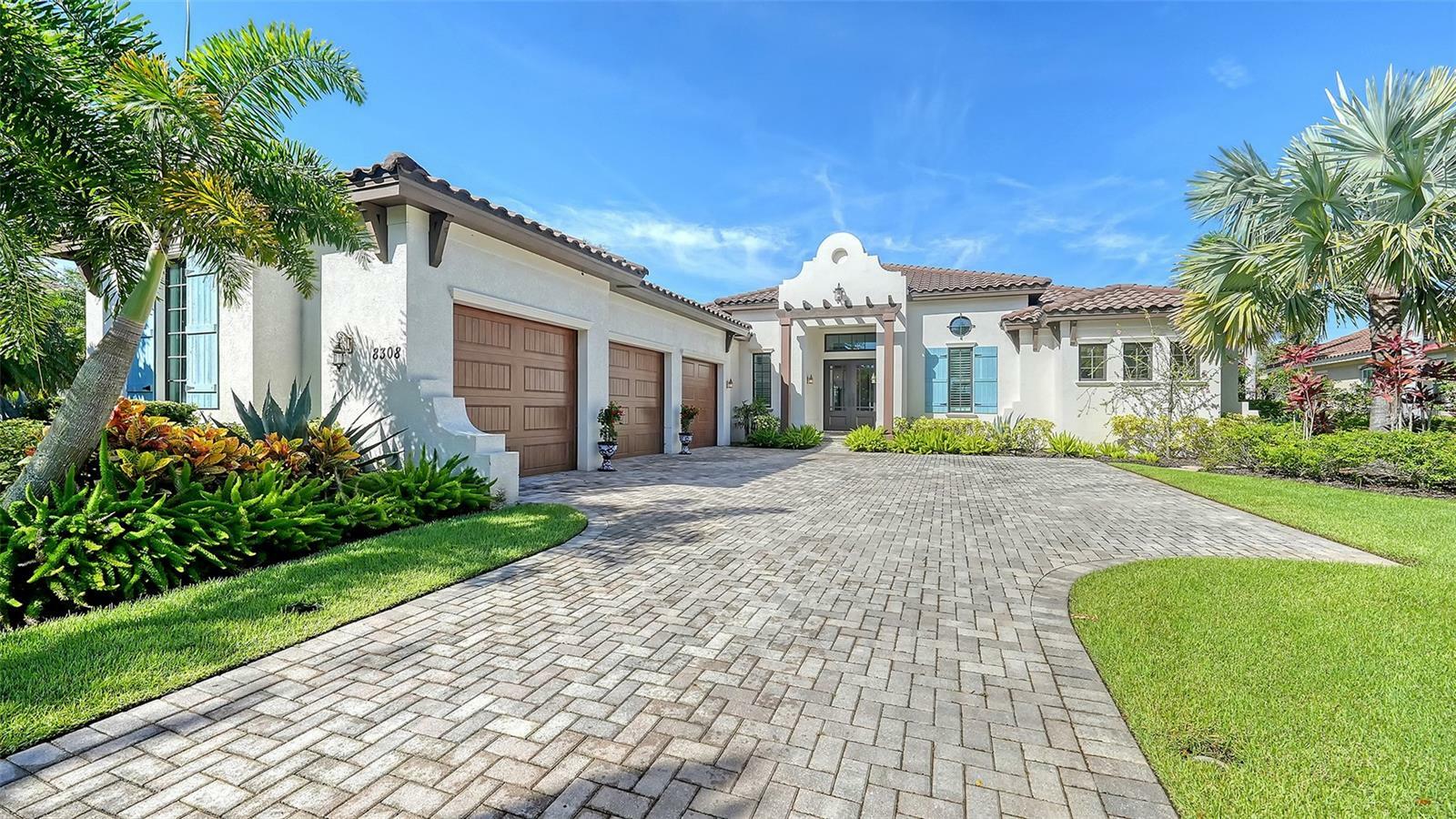 Property Photo:  8308 Portlight Court  FL 34202 