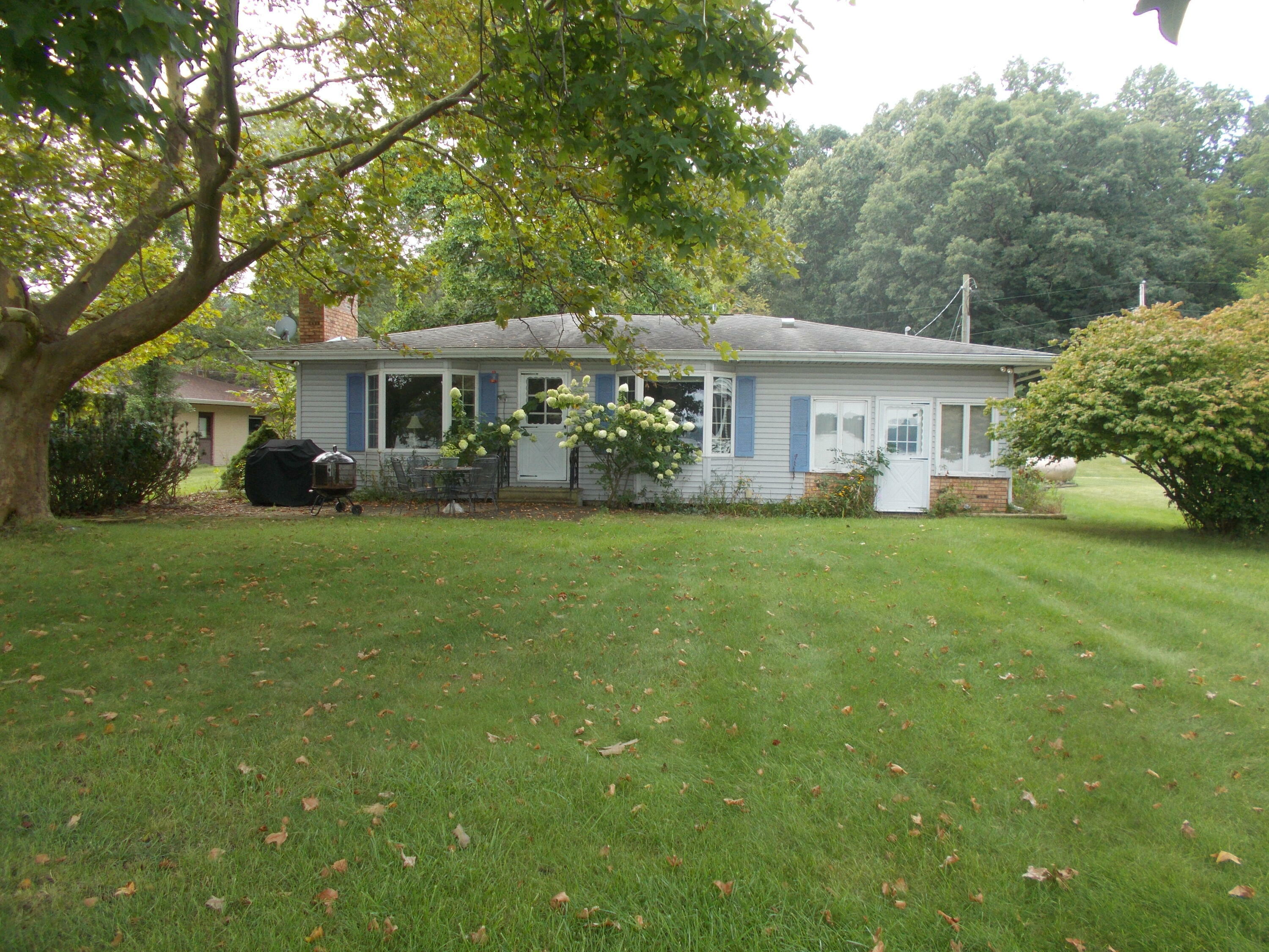 Property Photo:  12705 Sleepy Hollow Road  MI 49093 