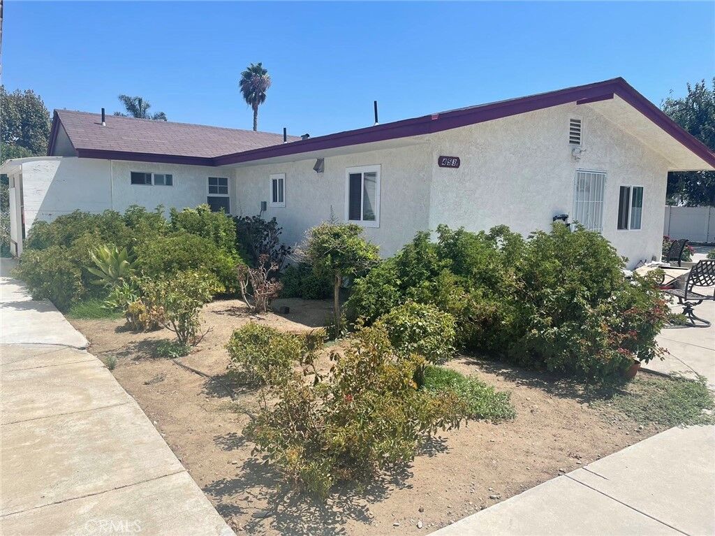 Property Photo:  453 W Locust Street B  CA 91762 