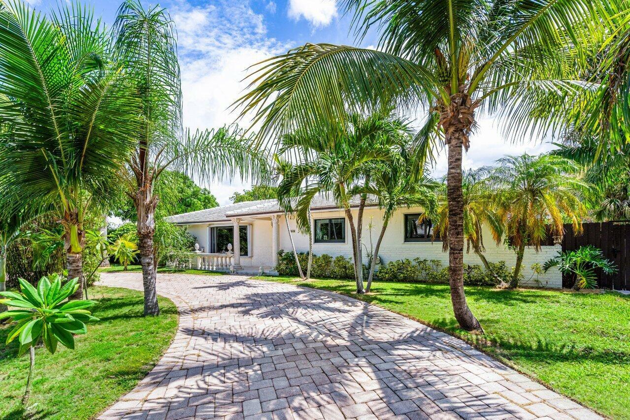 Property Photo:  942 S Atlantic Drive  FL 33462 