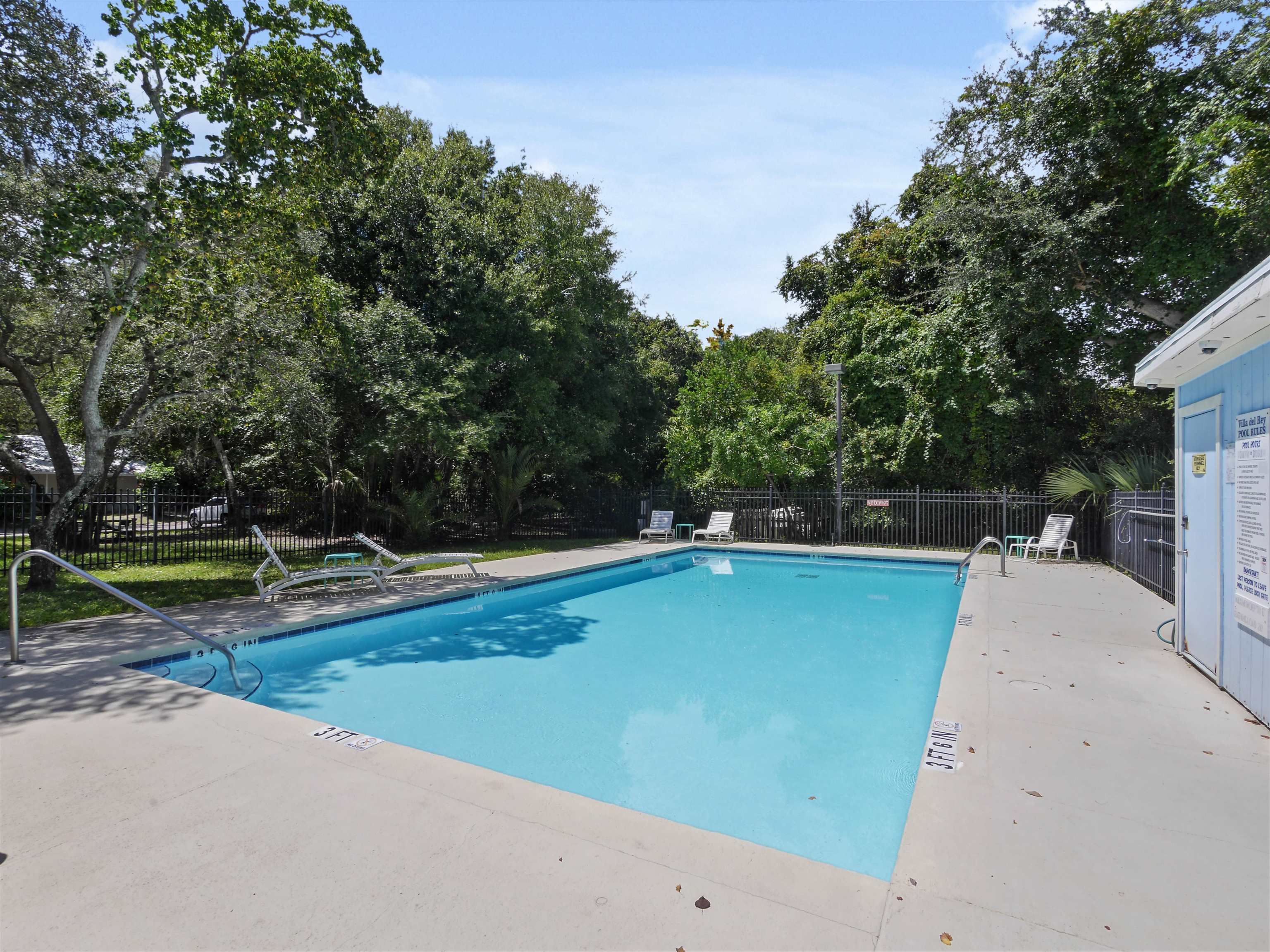 Property Photo:  620 Bowers Ln  FL 32080 