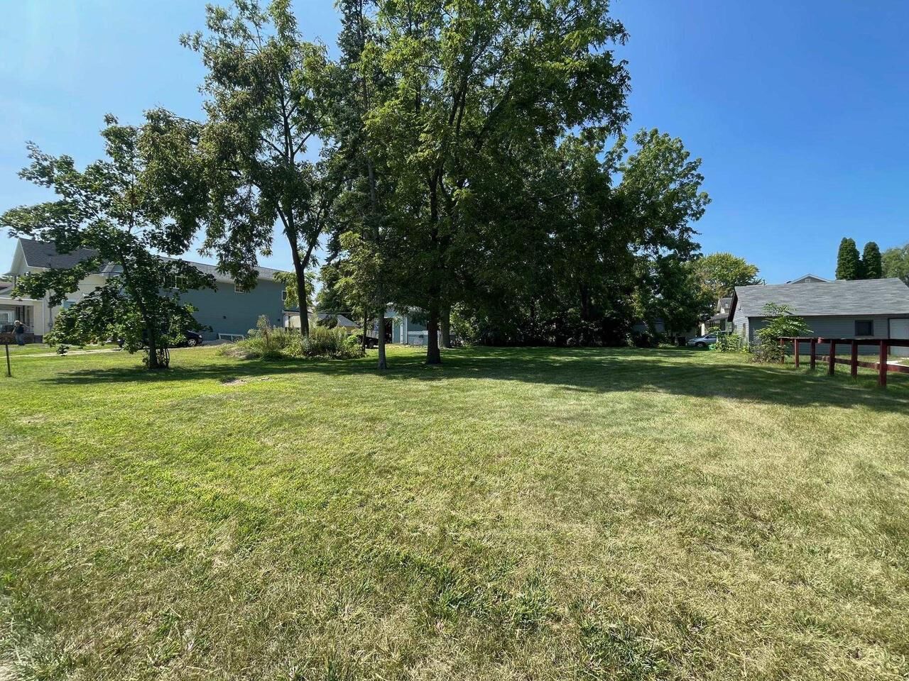 Property Photo:  627 North Pearl Street  WI 53548 