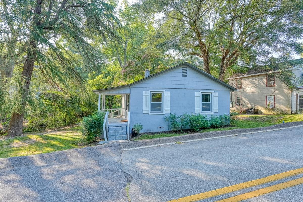 Property Photo:  116 Catawba St  SC 29330 