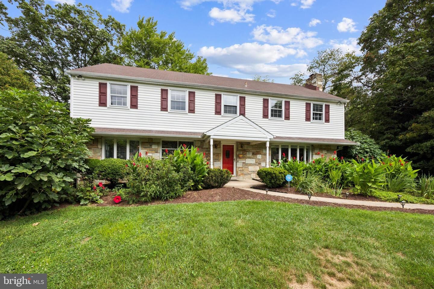 Property Photo:  425 Wingate Road  PA 19006 