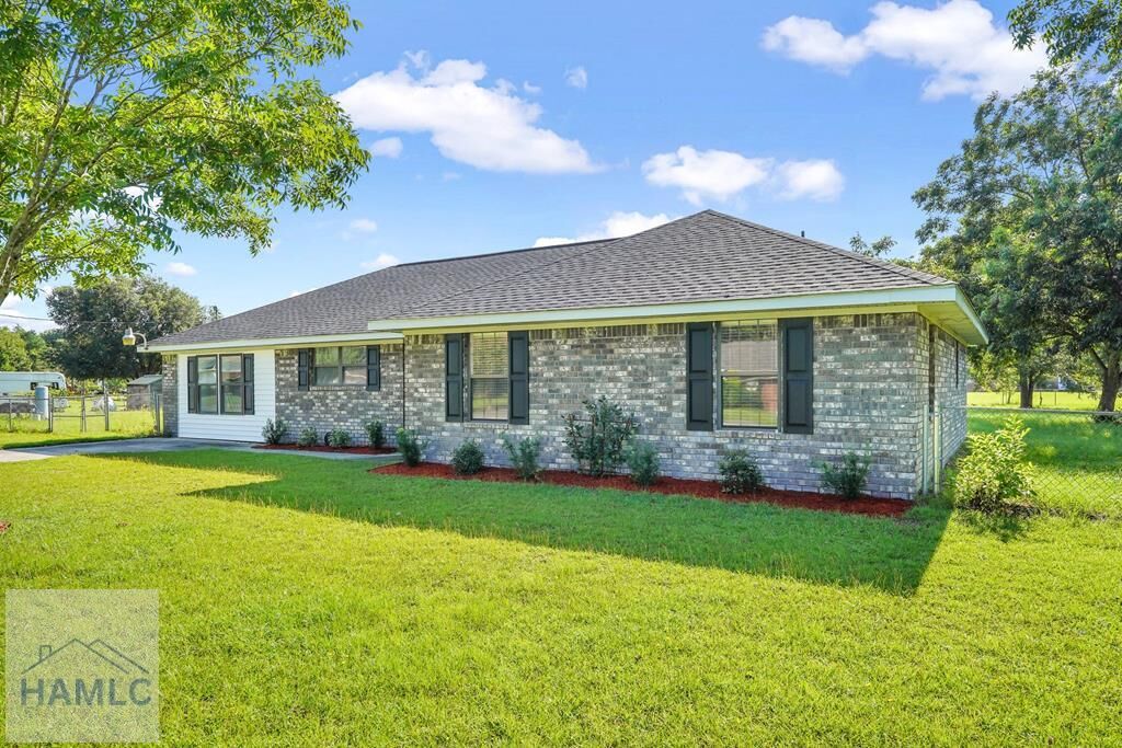 Property Photo:  63 Chap Lane  GA 31316 