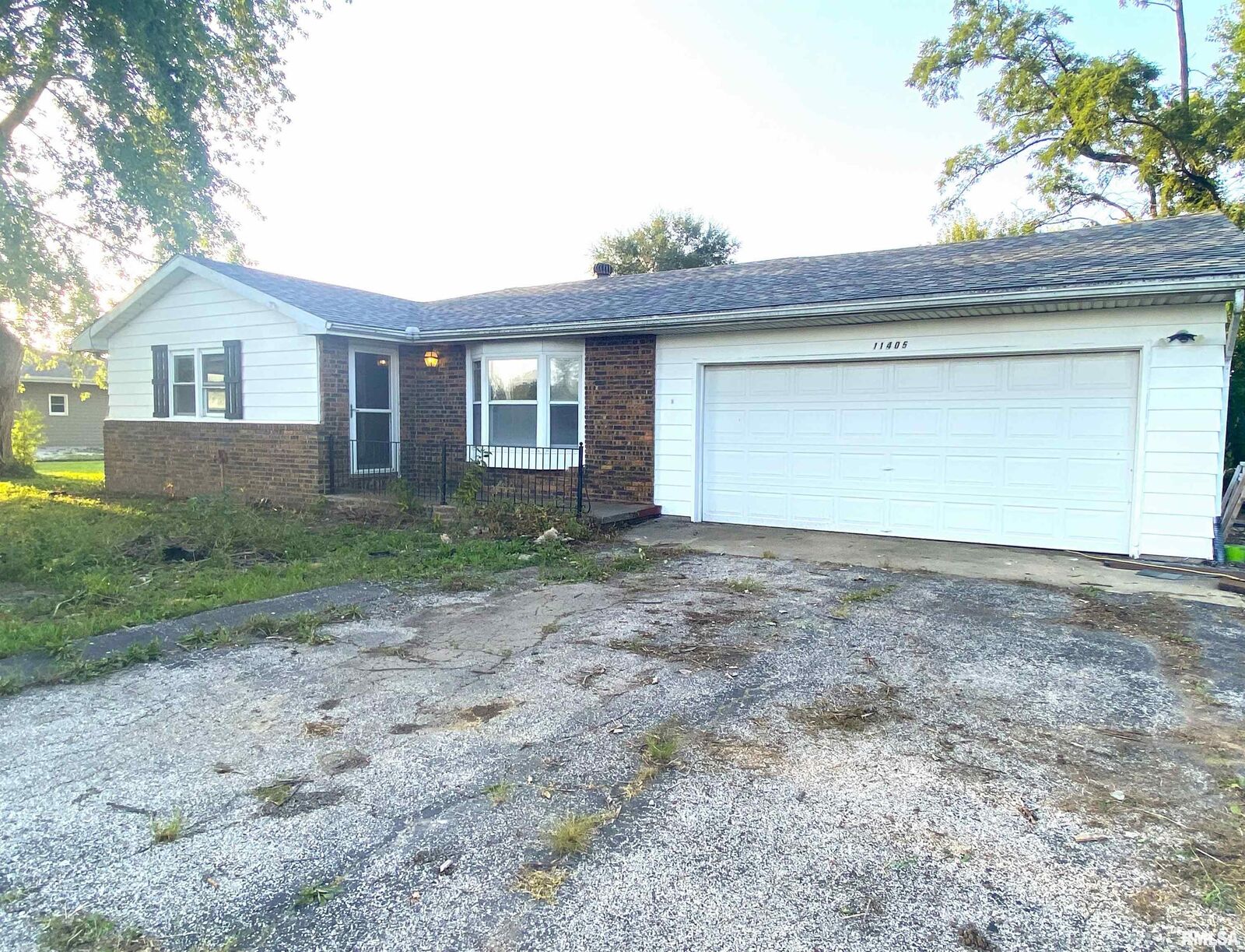 Property Photo:  11405 W Farmington Road  IL 61536