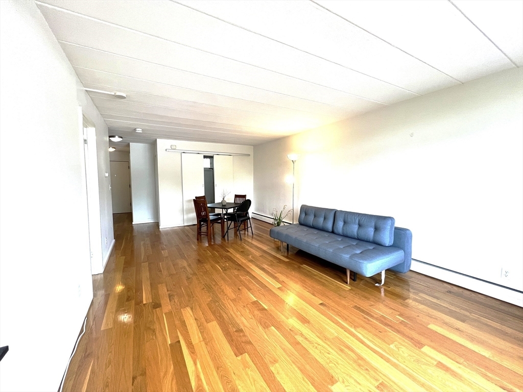 Property Photo:  345 Harvard St 4E  MA 02138 