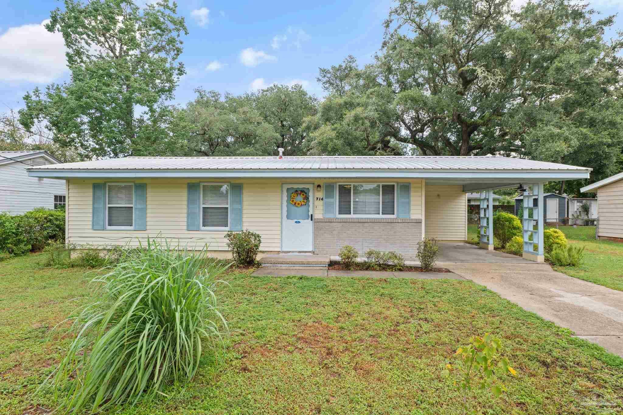 Property Photo:  714 N 79th Ave  FL 32506 