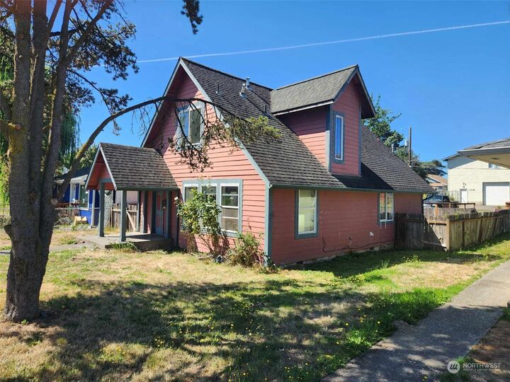 Property Photo:  259  23rd Avenue  WA 98632 