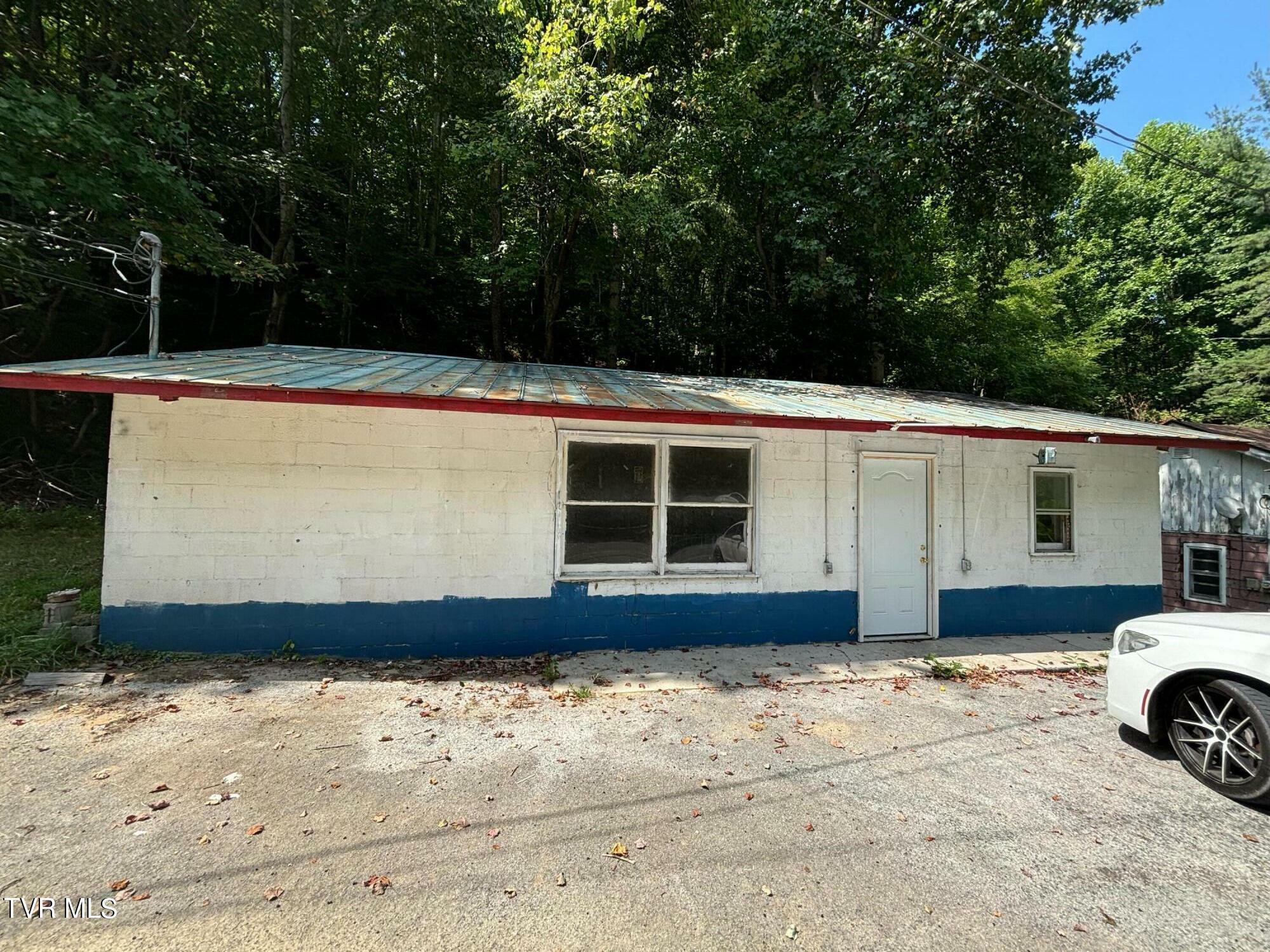 Property Photo:  634 Tiger Creek Road  TN 37687 