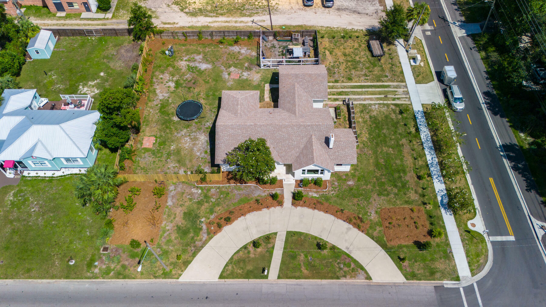 Property Photo:  102 N Cove Boulevard  FL 32401 