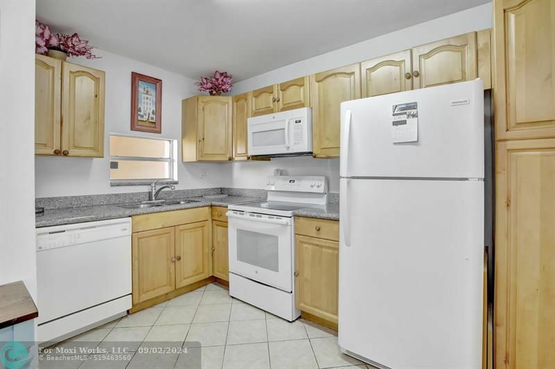 Property Photo:  9400 N Hollybrook Lake Dr 301  FL 33025 