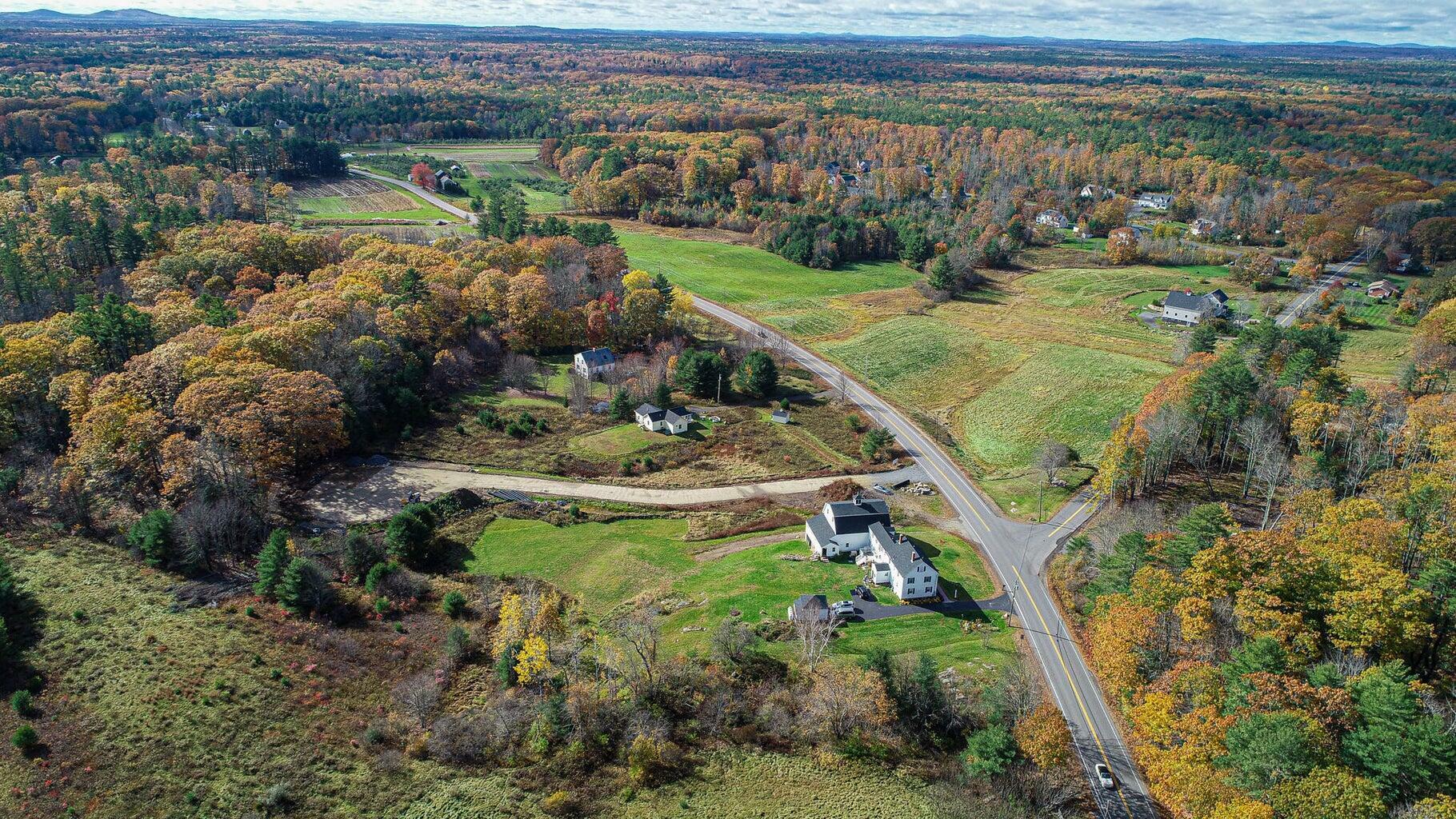 Property Photo:  4 Four Seasons Farm Road 4  ME 04090 