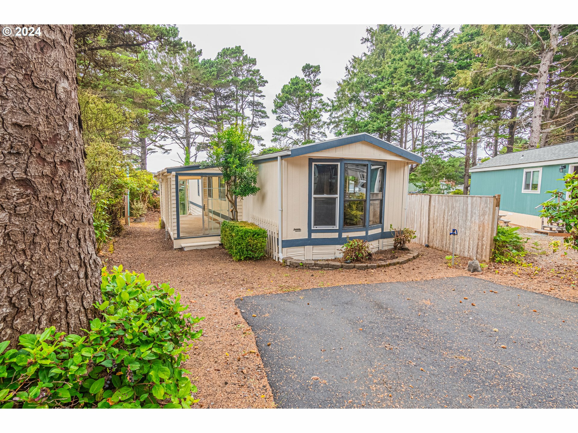 Property Photo: 4875 N Highway 101 68 OR 97341