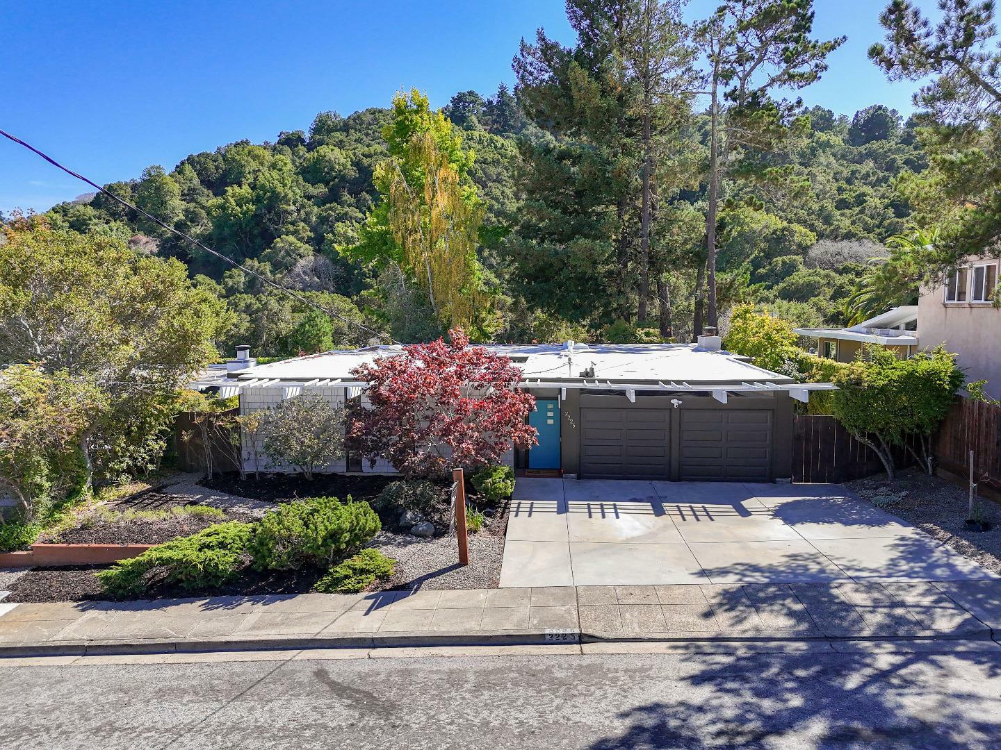 Property Photo:  2225 Bunker Hill Drive  CA 94402 